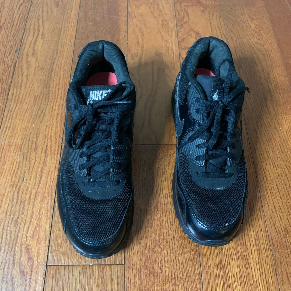 Nike Air Max 90 Premium Sz 7.5 mens / 9 womens